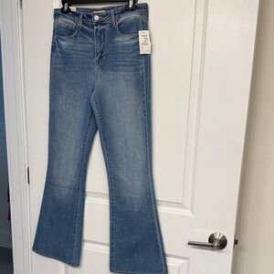 L'AGENCE Light Blue Flare Jeans. Marty High Rise Flare jeans. NWT size 28